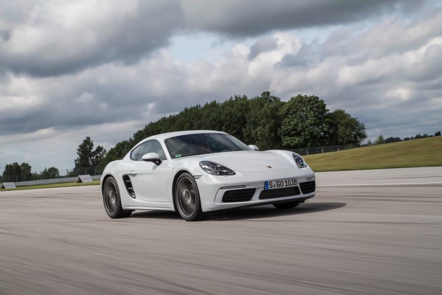  Porsche 718 Cayman 2016 года  (фото 1 из 33)